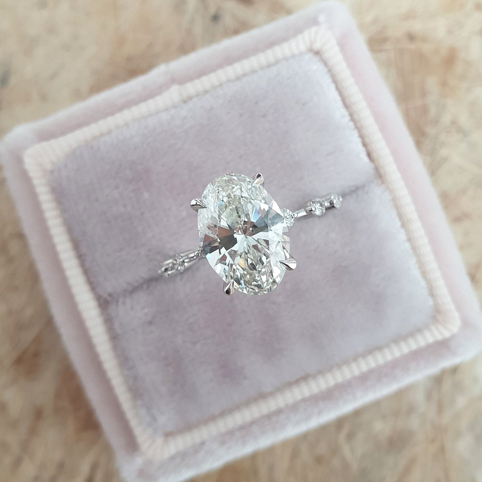 2 CT Oval Cut Pave CVD G/VS2 Diamond Engagement Ring 1