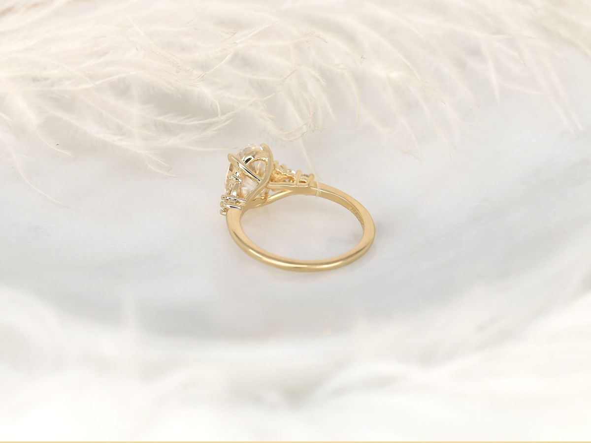 Stunning 2.5 CT Oval Moissanite Engagement Ring with Cluster Design 2