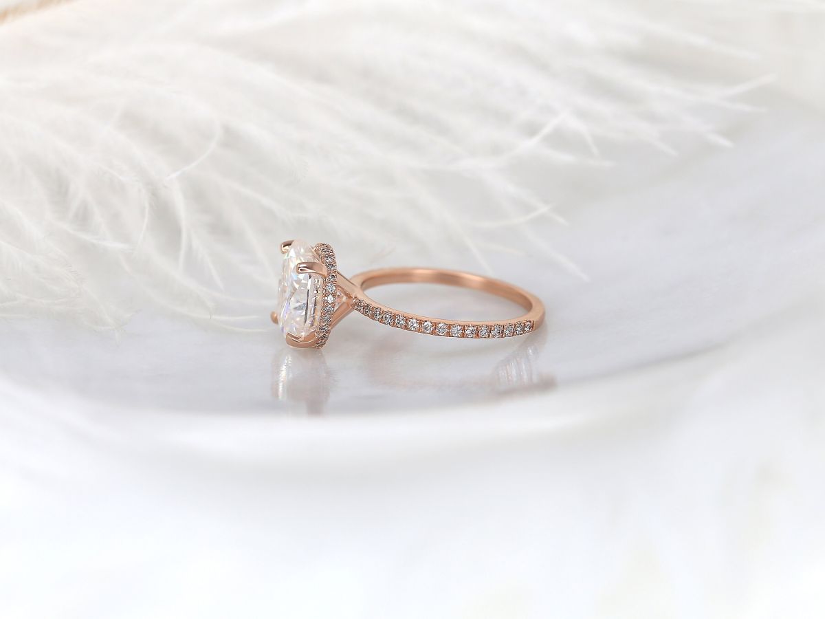 Stunning 4.20 CT Oval Moissanite Engagement Ring with Hidden Halo Design 3