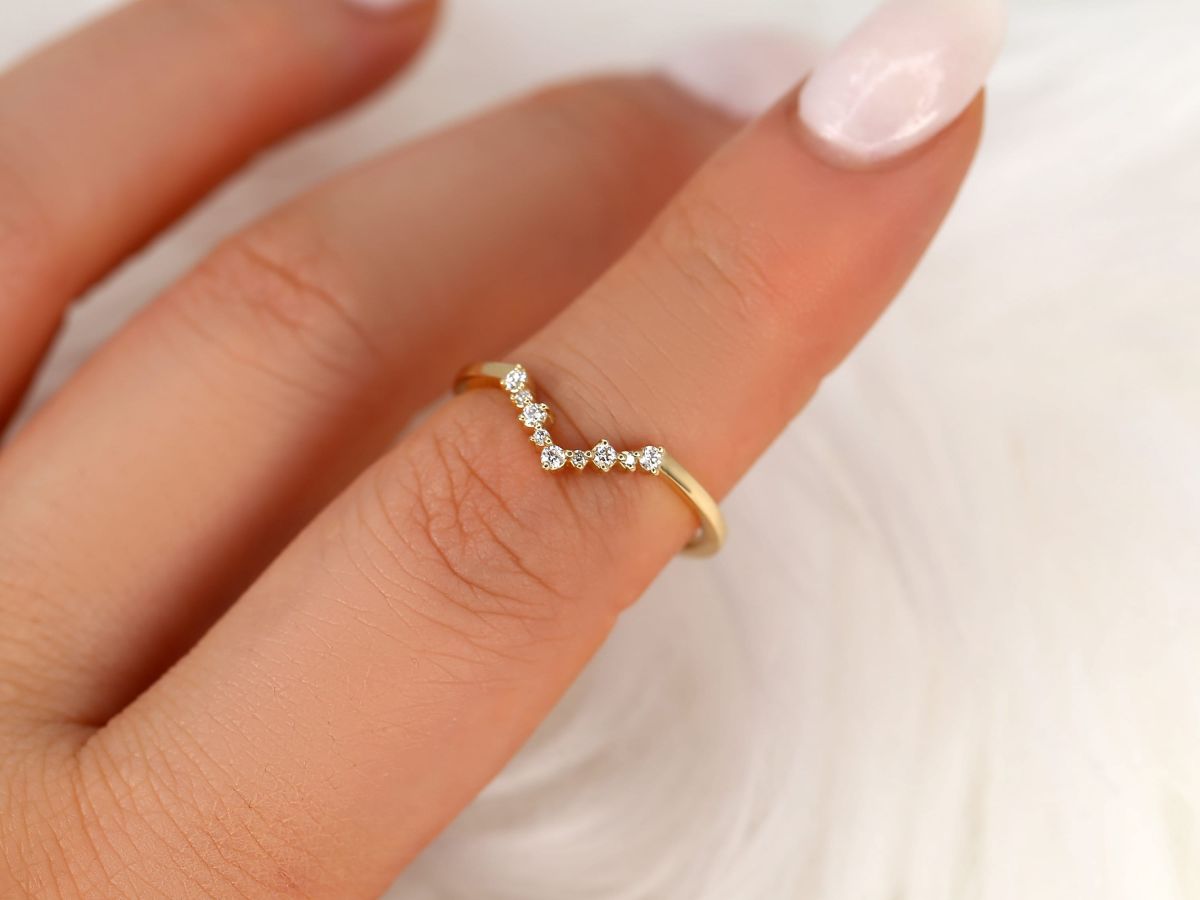 Stunning 0.10 TCW Round Moissanite Stones Curved Wedding Bands 4