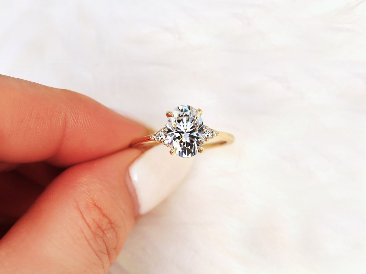 Stunning 2.5 CT Oval Moissanite Engagement Ring with Cluster Design 3