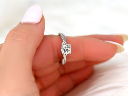 Stunning 1 CT Cushion Moissanite Engagement Ring With Solitaire Design 3