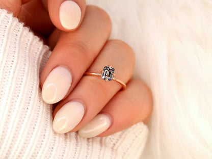 Stunning 0.75 CT Emerald Moissanite Engagement Ring With Solitaire Design 6