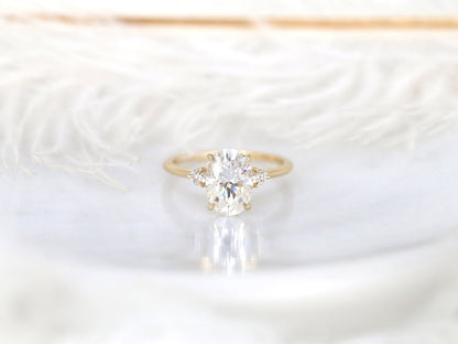 Stunning 2.5 CT Oval Moissanite Engagement Ring with Hidden Halo Design 1