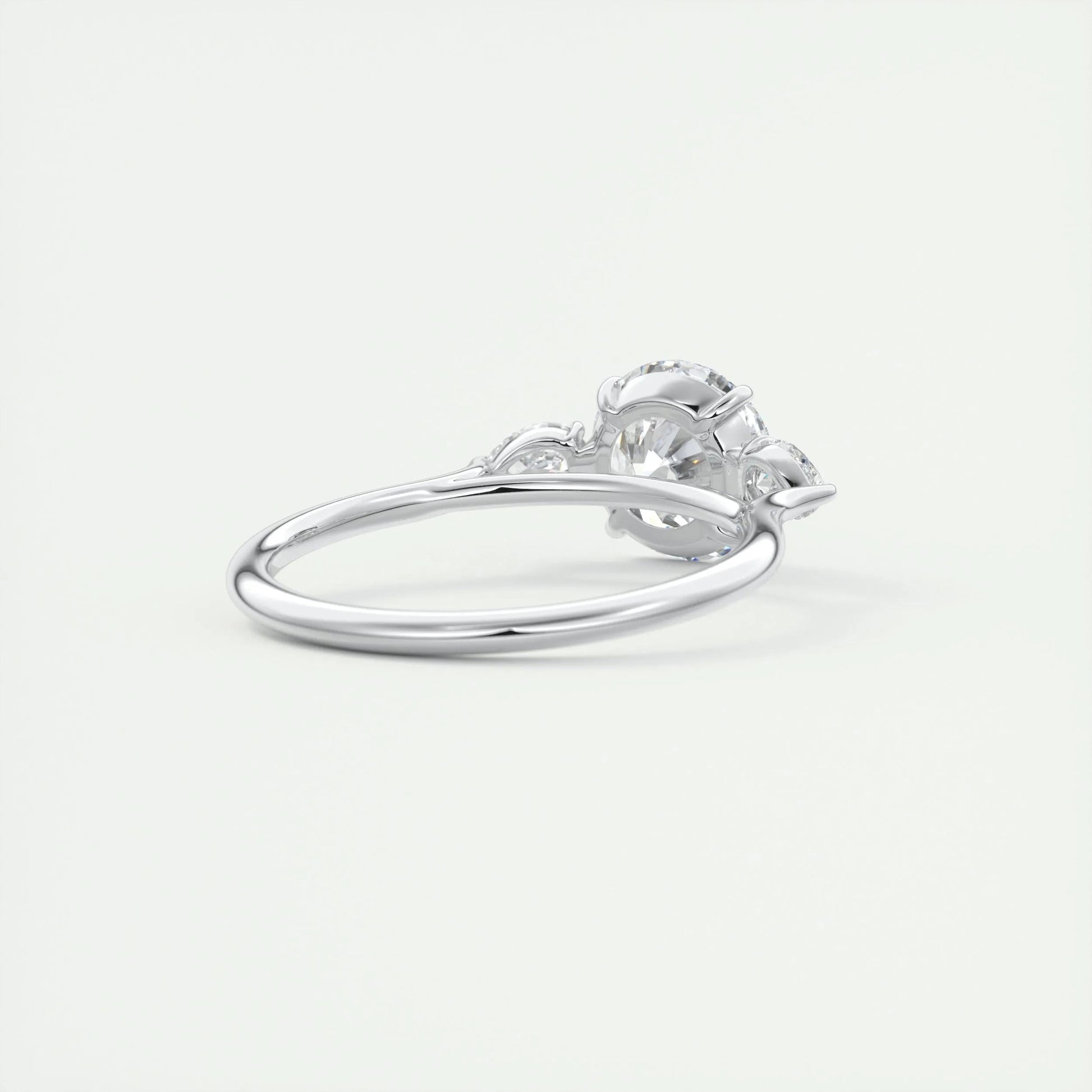 2.0 CT Round Cut Three Stone Moissanite Engagement Ring 4