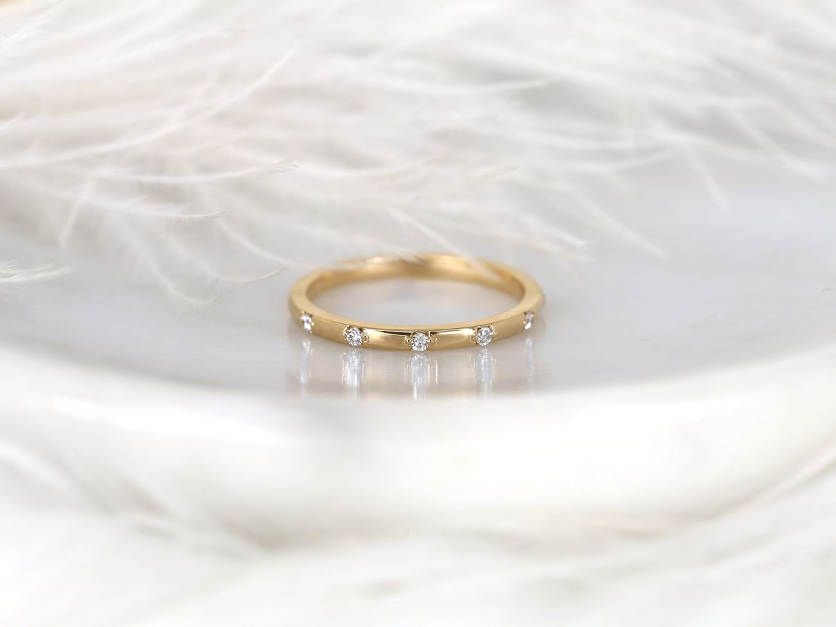 Stunning 0.11 TCW Round Moissanite Stones Flush Wedding Bands 1