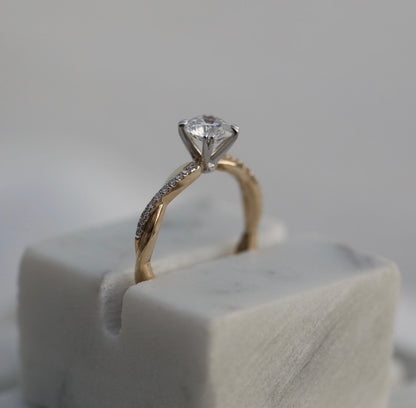 0.89 CT Round Cut Twisted Shank Pave CVD E/VS1 Diamond Engagement Ring 8