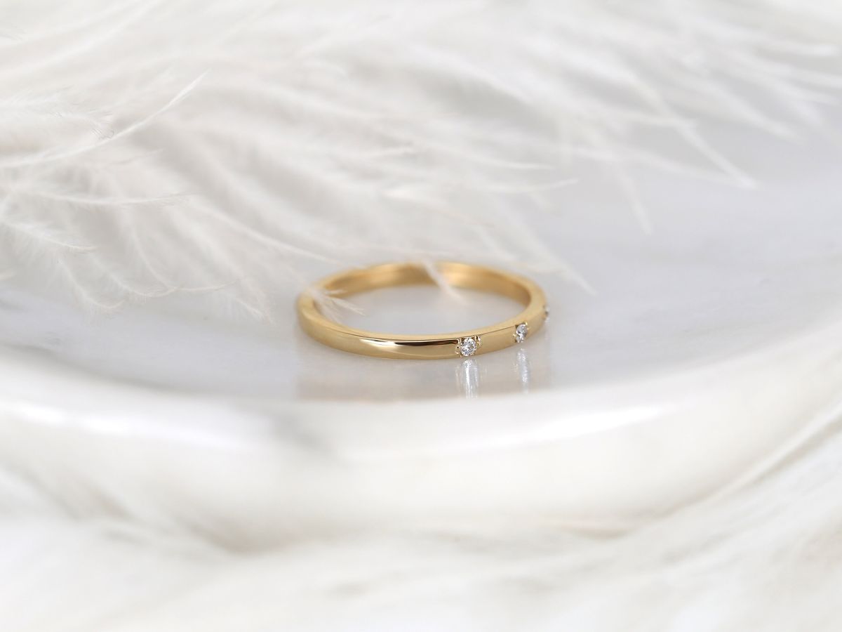 Stunning 0.11 TCW Round Moissanite Stones Flush Wedding Bands 2