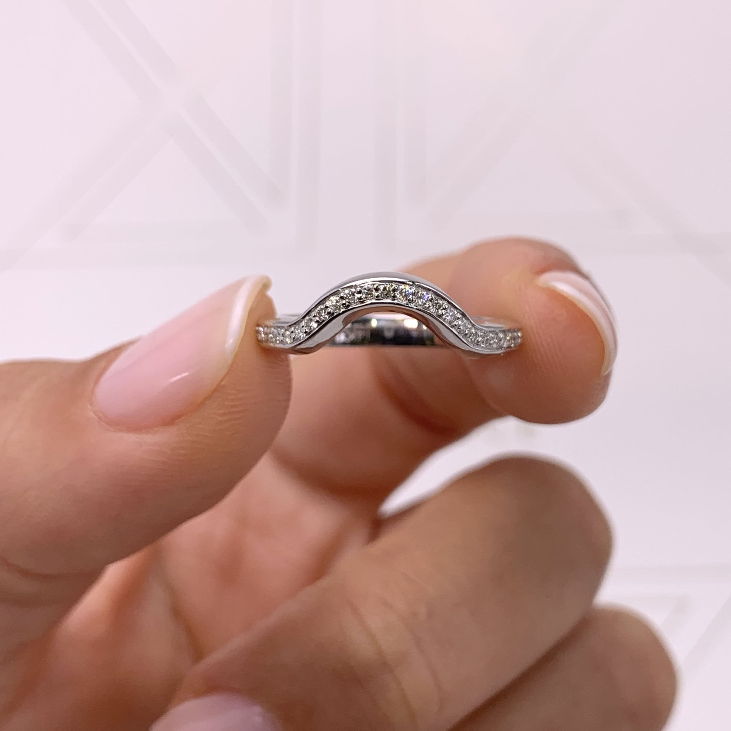 0.3 CT Round Curved Lab Grown Diamond Wedding Band