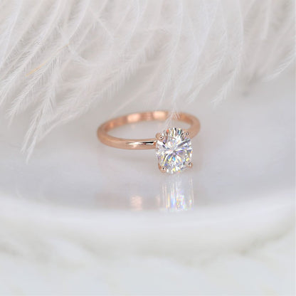 Stunning 2.0 CT Oval Moissanite Engagement Ring with Solitaire Design 3