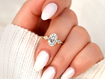 Stunning 2.5 CT Oval Moissanite Engagement Ring with Three Stone Design 4