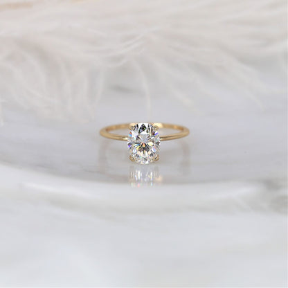 Stunning 2.10 CT Oval Moissanite Engagement Ring with Solitaire Design 1