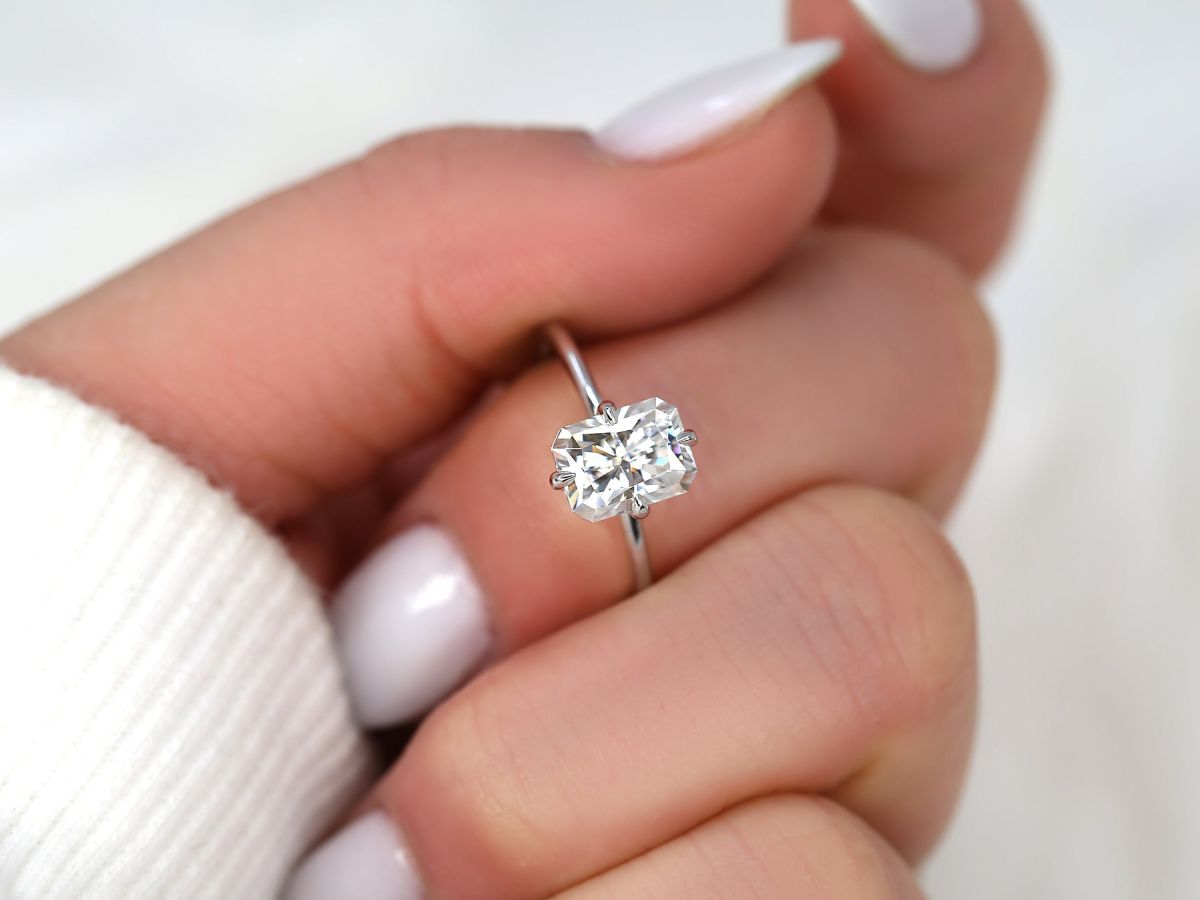 Stunning 1.75 CT Radiant Moissanite Engagement Ring with Solitaire Design 6