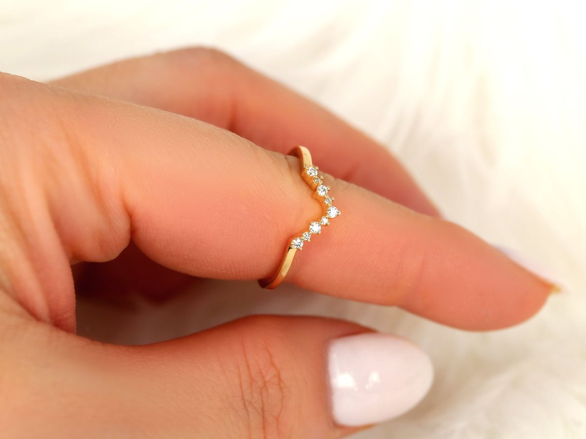 Stunning 0.10 TCW Round Moissanite Stones Curved Wedding Bands 7