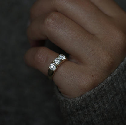 1.50 CT Round Three Stones CVD EF/VS Diamond Wedding Band 1