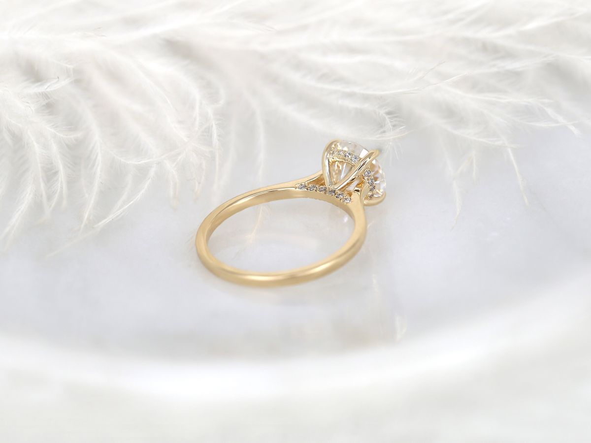 Stunning 2.0 CT Round Moissanite Engagement Ring with Hidden Halo Design 2