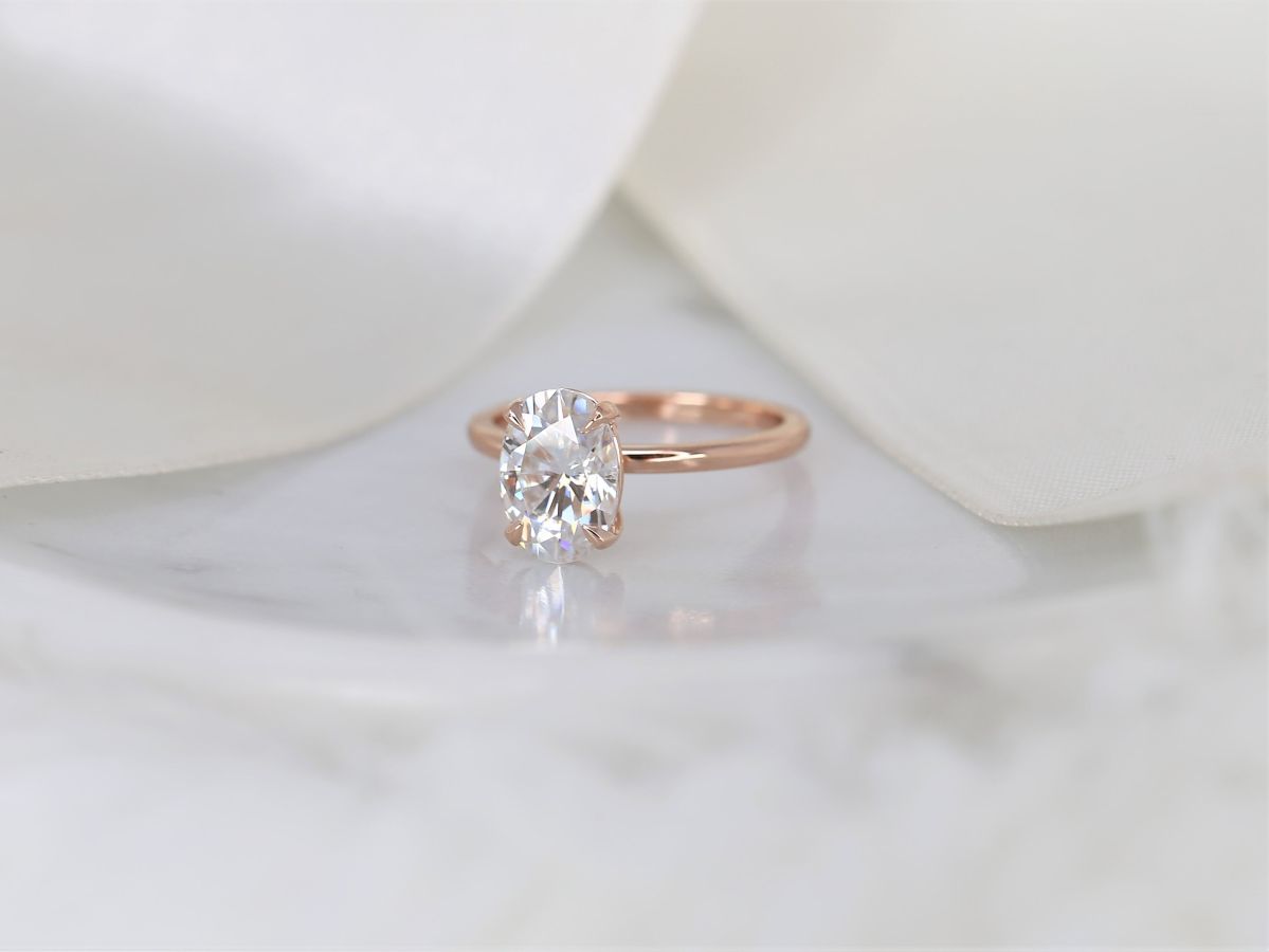 Stunning 2.5 CT Oval Moissanite Engagement Ring with Solitaire Design 3