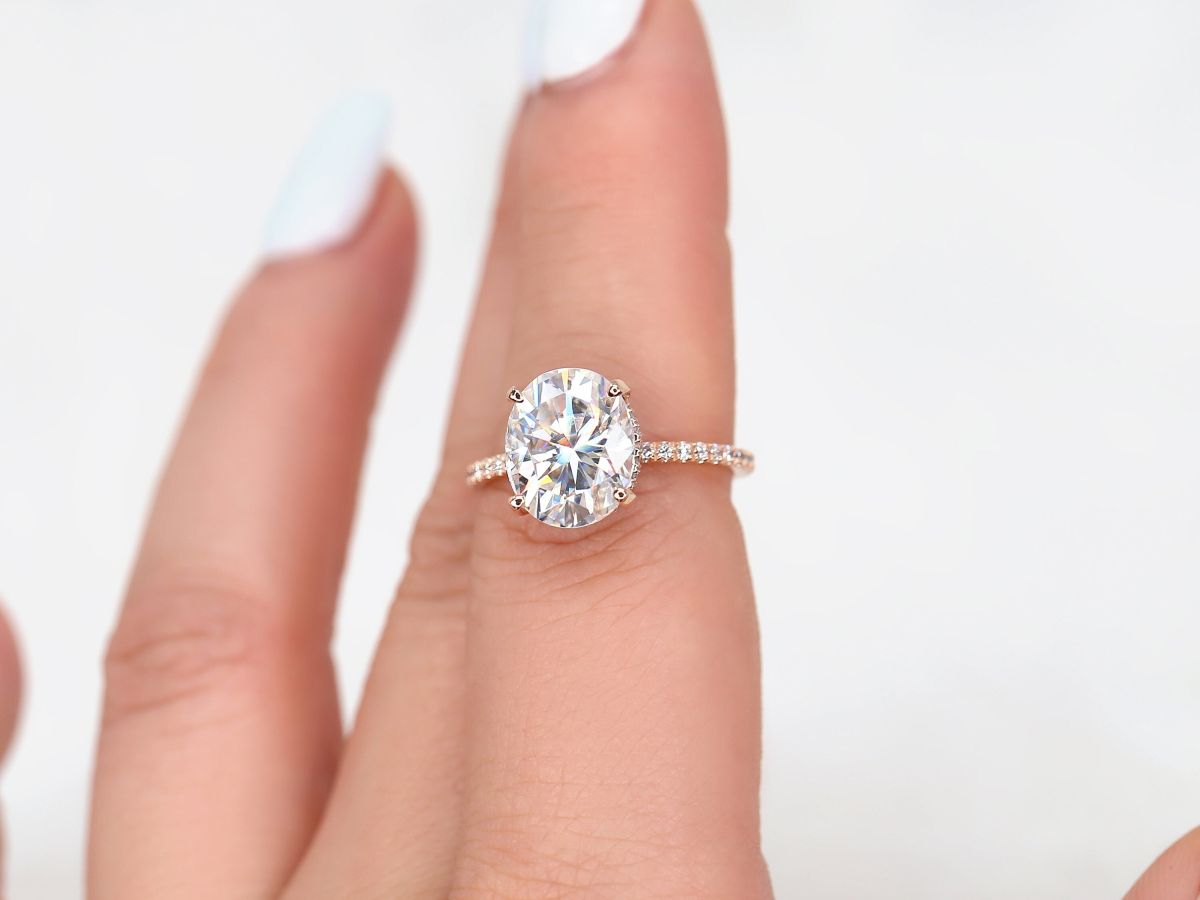Stunning 4.20 CT Oval Moissanite Engagement Ring with Hidden Halo Design 5