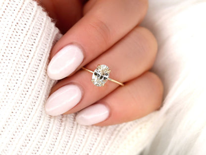 Stunning 1.98 CT Oval Moissanite Engagement Ring with Solitaire Design 7