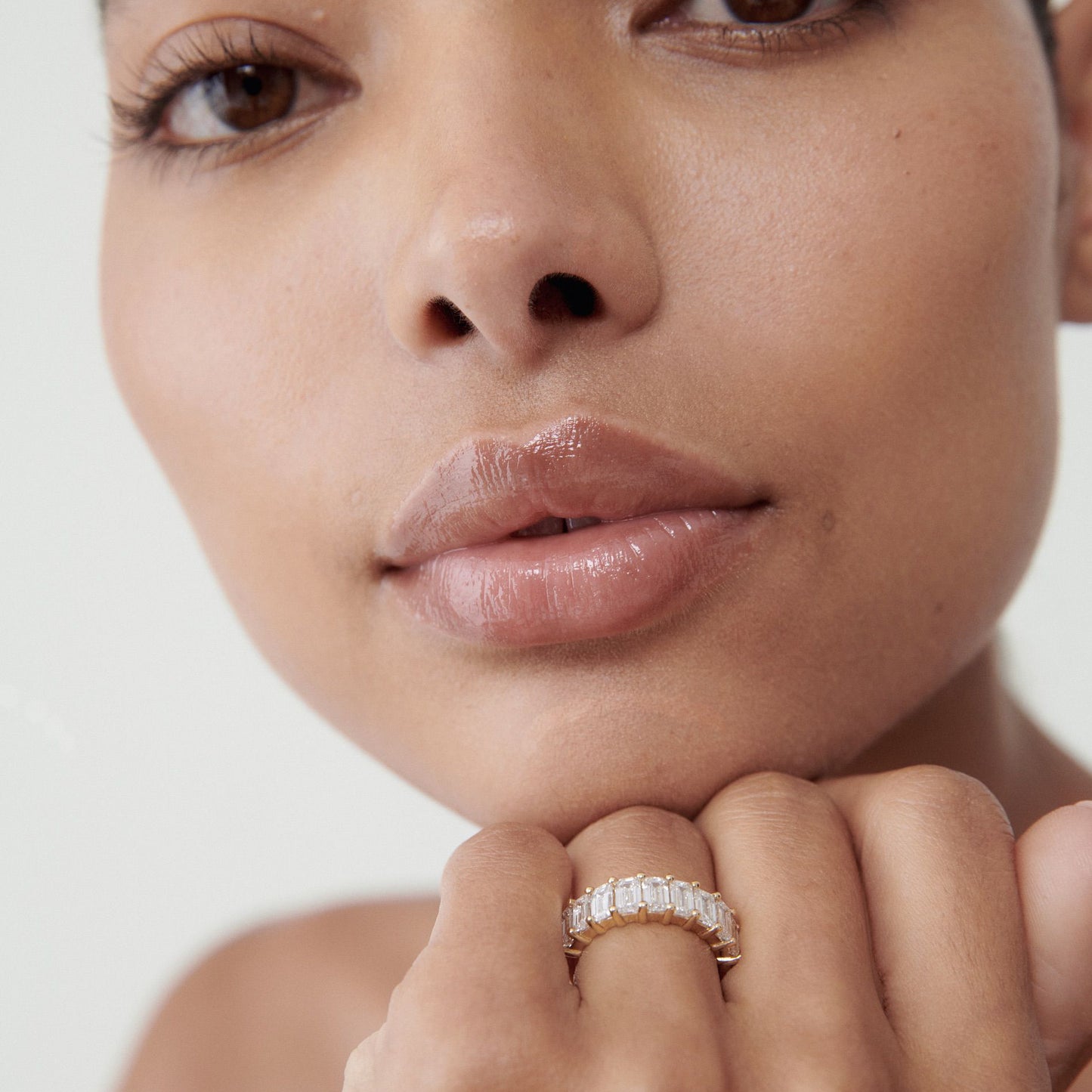 Stunning 3.30 TCW Emerald Moissanite Stones Half Eternity Wedding Bands 2