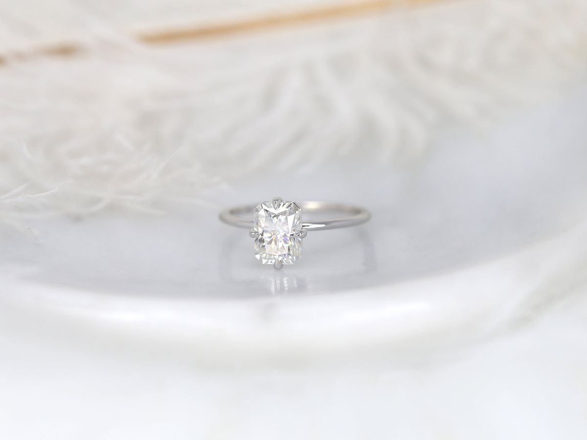 Stunning 1.75 CT Radiant Moissanite Engagement Ring with Solitaire Design 2