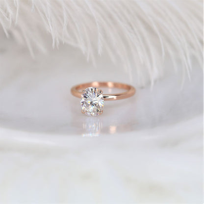 Stunning 2.10 CT Oval Moissanite Engagement Ring with Solitaire Design 3