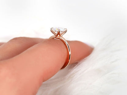 Stunning 2.0 CT Round Moissanite Engagement Ring with Solitaire Design 5