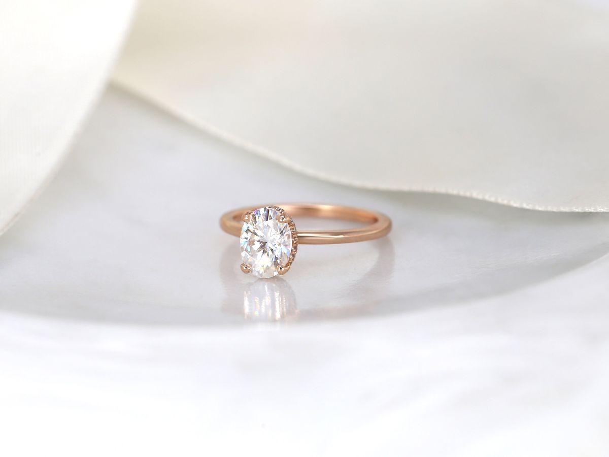 Stunning 1.5 CT Oval Moissanite Engagement Ring with Hidden Halo Design 2