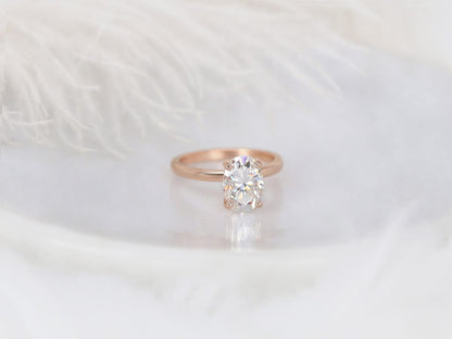 Stunning 2.5 CT Oval Moissanite Engagement Ring with Solitaire Design 3