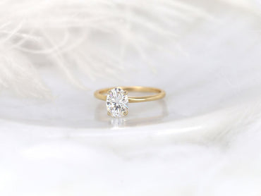 Stunning 1.50 CT Oval Moissanite Engagement Ring with Solitaire Design 2
