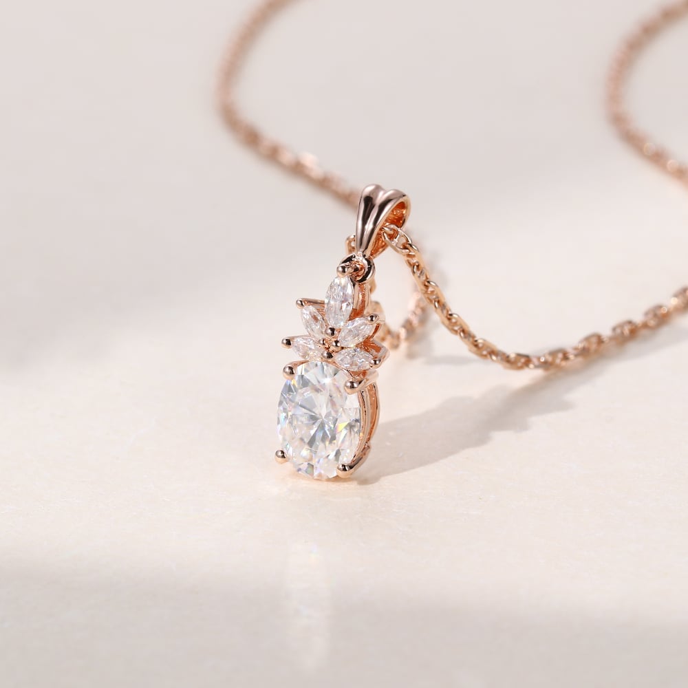 Stunning 1.05 CT Oval Moissanite Diamond Cluster Pendant Necklace in Solid Gold 2