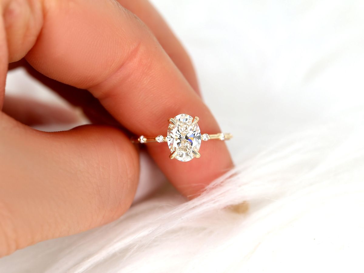 Stunning 1.69 CT Oval Moissanite Engagement Ring with Dainty Design 5