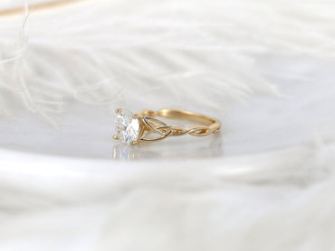 Stunning 2.0 CT Round Moissanite Engagement Ring with Solitaire Design 2