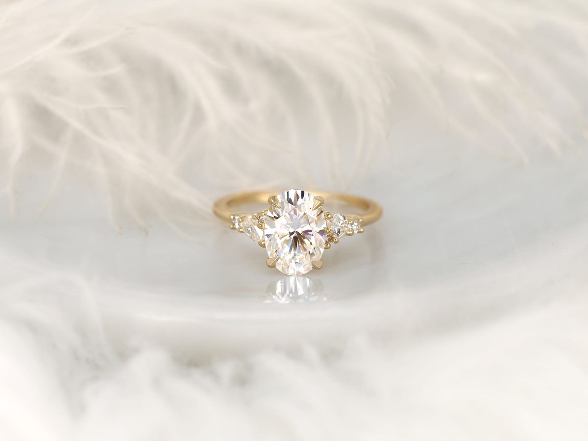 Stunning 2.5 CT Oval Moissanite Engagement Ring with Cluster Design 1