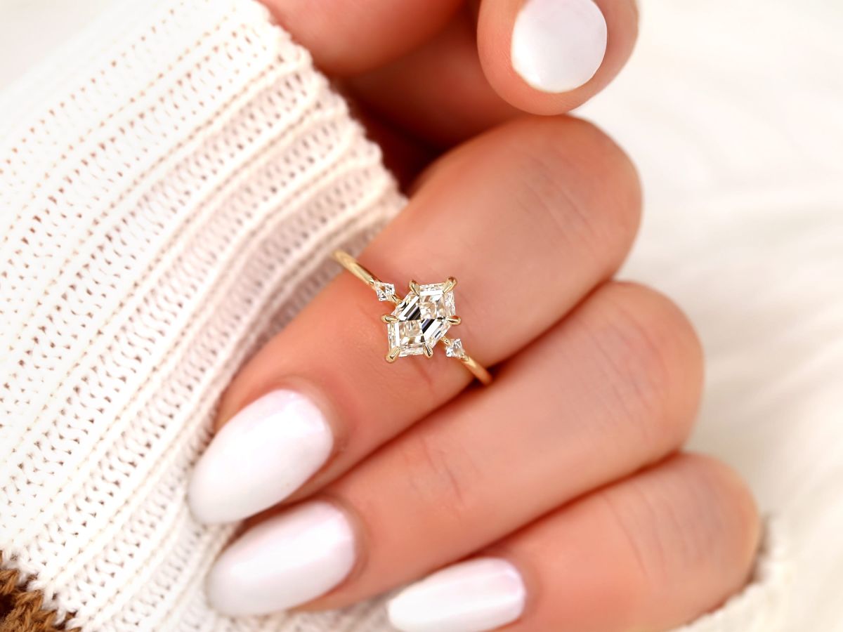 Stunning 1.27 CT Hexagon Moissanite Engagement Ring with Three Stone Design 7