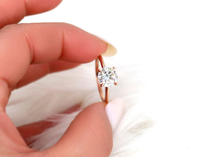 Stunning 2.0 CT Round Moissanite Engagement Ring with Solitaire Design 7