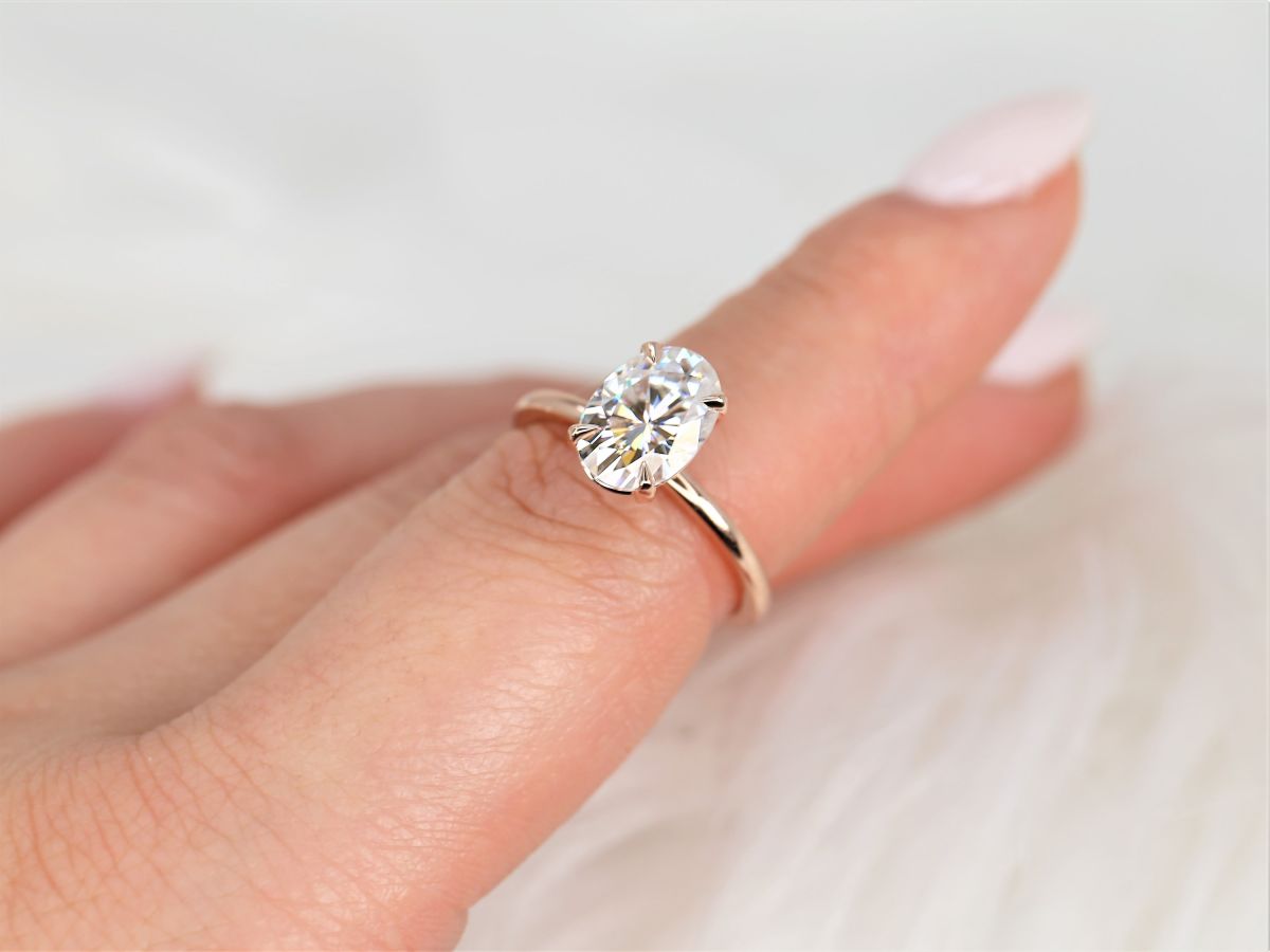 Stunning 2.5 CT Oval Moissanite Engagement Ring with Solitaire Design 7
