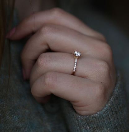 0.50 CT Round Cut Pave CVD F/VVS1 Diamond Engagement Ring 4