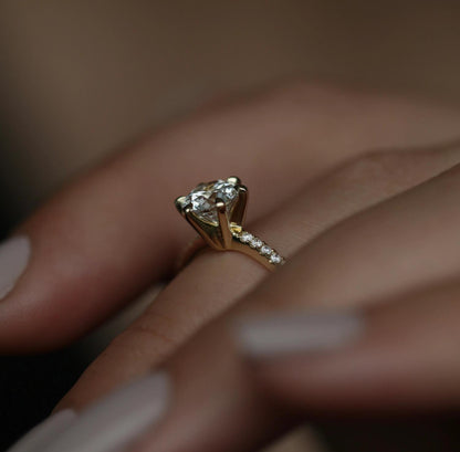 0.85 CT Round Cut Pave CVD E/VS1 Diamond Engagement Ring 5