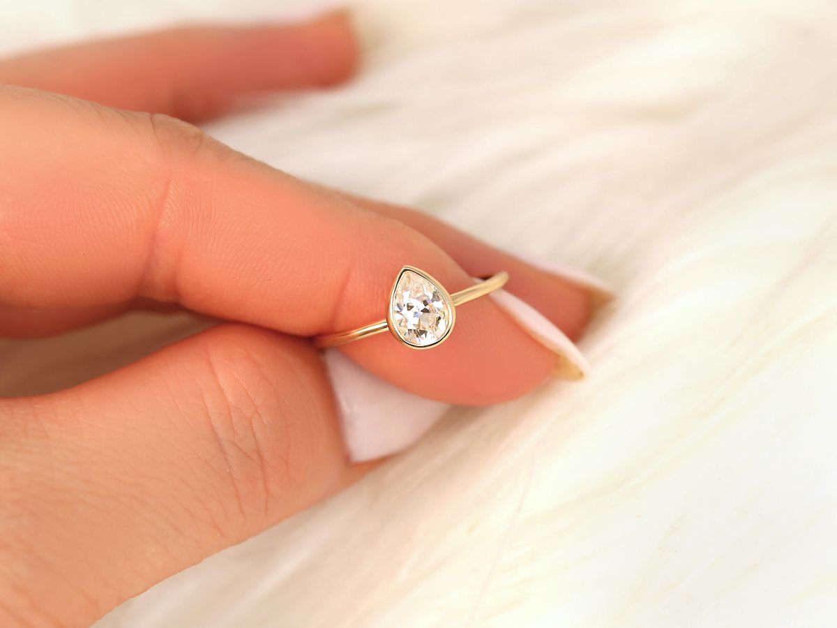 Stunning 0.75 CT Pear Moissanite Engagement Ring With Bezel Design 6