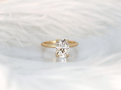 Stunning 2.5 CT Oval Moissanite Engagement Ring with Solitaire Design 3