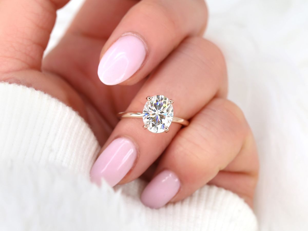 Stunning 3.0 CT Oval Moissanite Engagement Ring with Solitaire Design 7