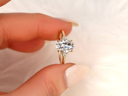 Stunning 2.5 CT Oval Moissanite Engagement Ring with Cluster Design 5