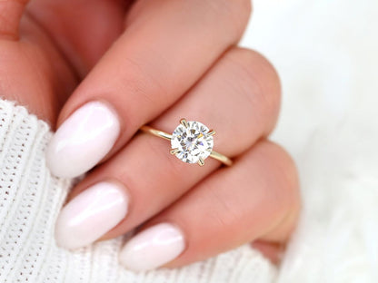 Stunning 2.0 CT Round Moissanite Engagement Ring with Hidden Halo Design 5