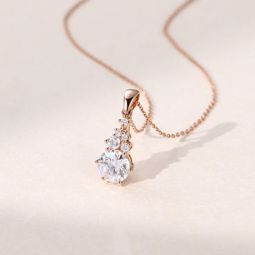 1.13 CT Round Diamond Cluster Pendant Necklace in Solid Gold 2