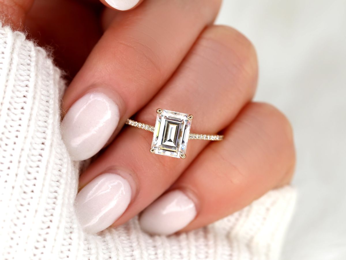 Stunning 2.6 CT Emerald Moissanite Engagement Ring with Pave Design 8