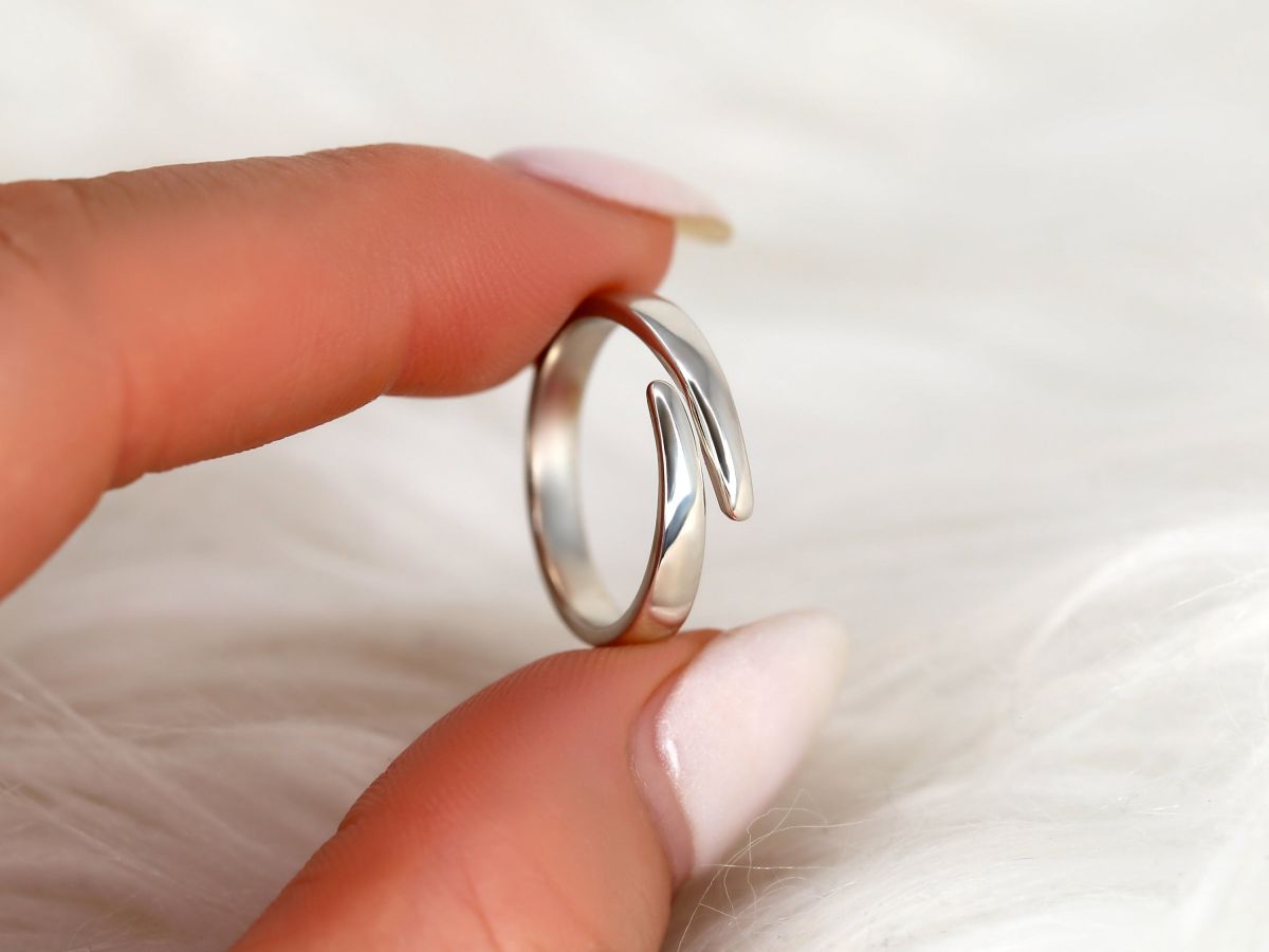 Stunning Bypass setting Wedding Bands 7