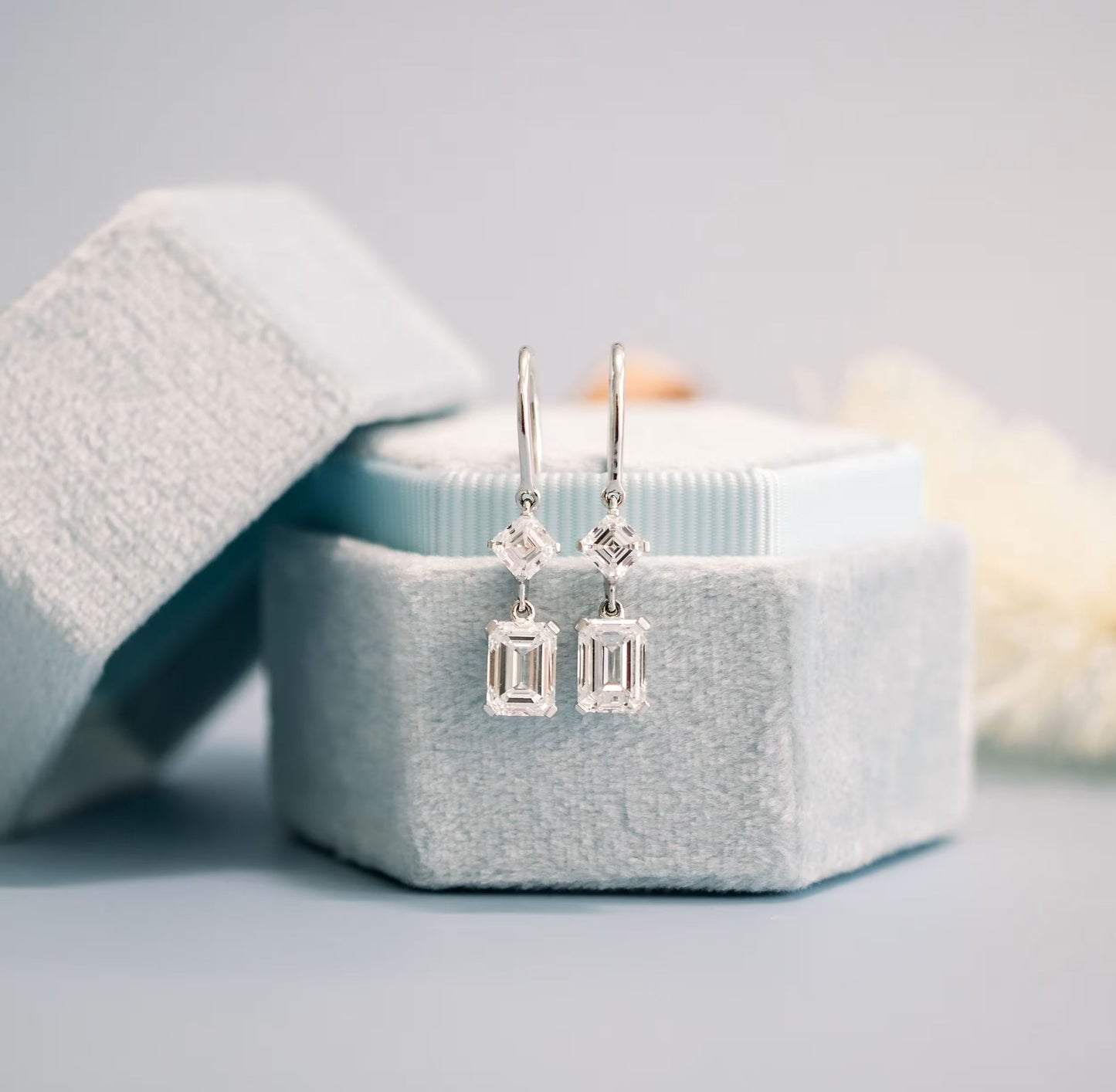 1.30 TCW Emerald & Asscher Cut Moissanite Duet Drop Earrings in Gold 4