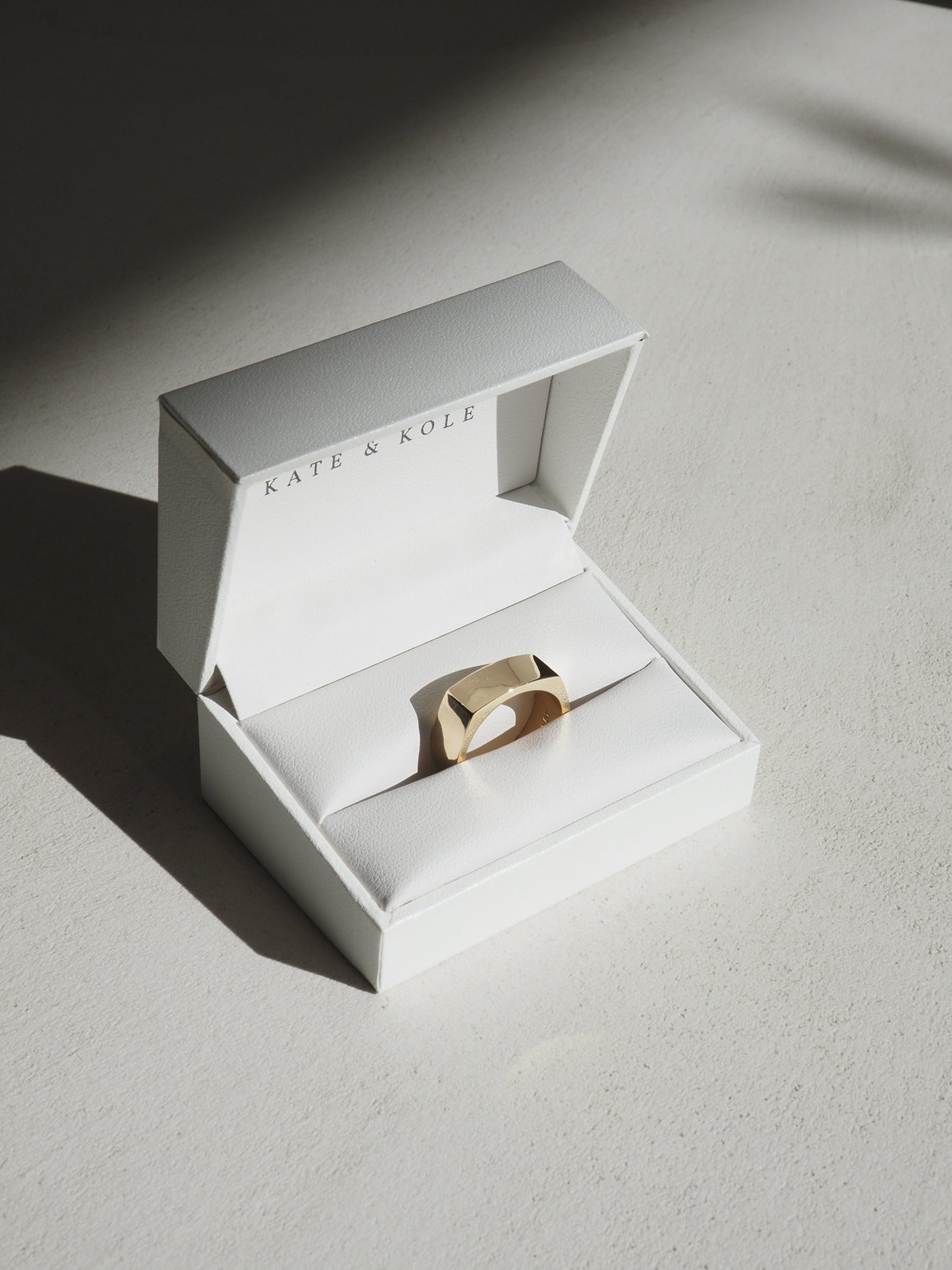 Stunning Men's Flat-Top Metal Wedding Bands 4