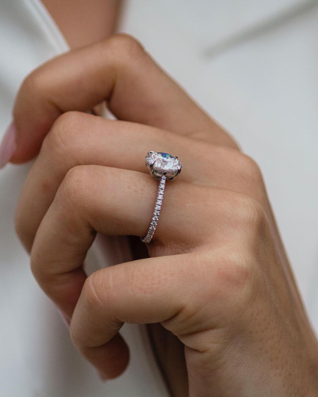 3.10 CT Round Pave Moissanite Engagement Ring 4